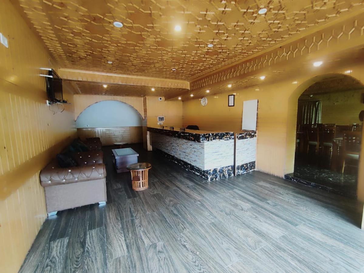 Hotel Sheen Srinagar  Bagian luar foto